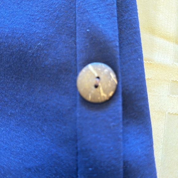 KORSIS Large Long Sleeve Dress with side Buttons. - Picture 9 of 12